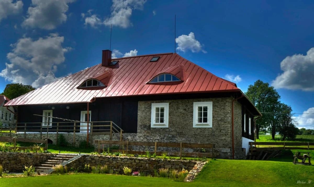 Farní dvůr Uhřínov